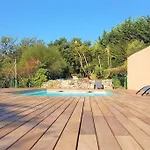 Superbe Appartement Dans Villa Provencale Piscine Et Jardin