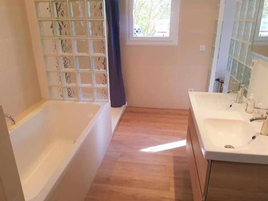 Appartement Superbe Dans Provencale Piscine Et Jardin