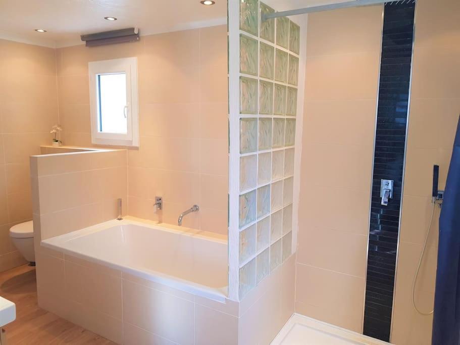 Superbe Dans Provencale Piscine Et Jardin Appartement *