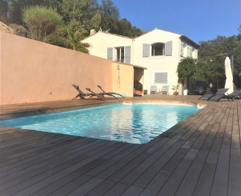 Appartement Superbe Dans Provencale Piscine Et Jardin